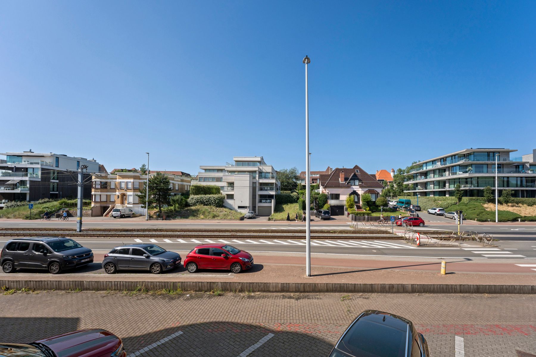 Prachtig vernieuwd appartement met mooie ligging foto 15