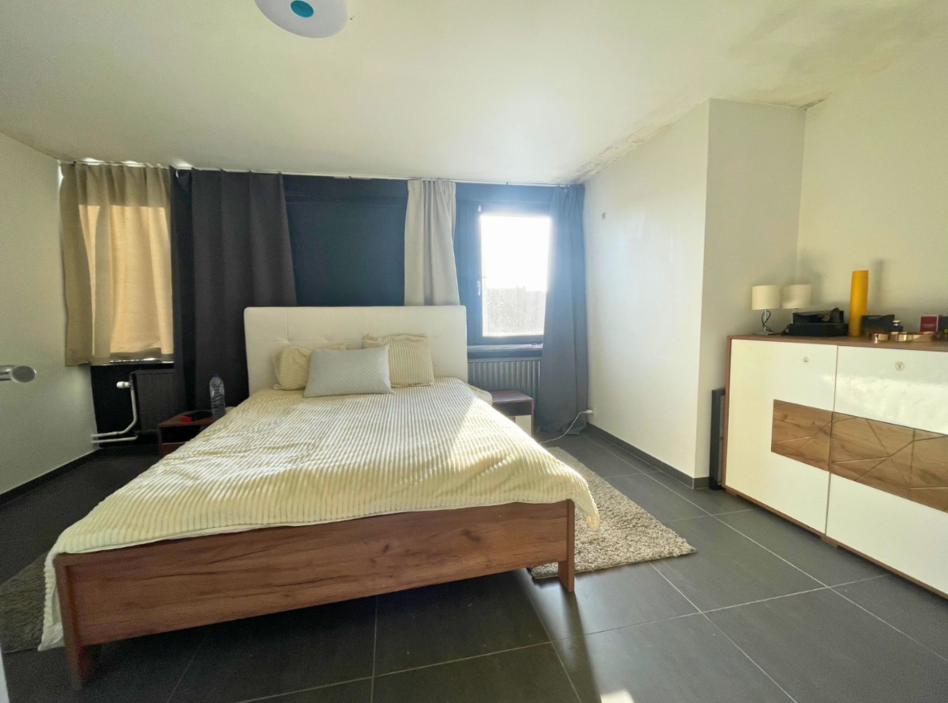 Appartementsgebouw op uitstekende locatie foto 8