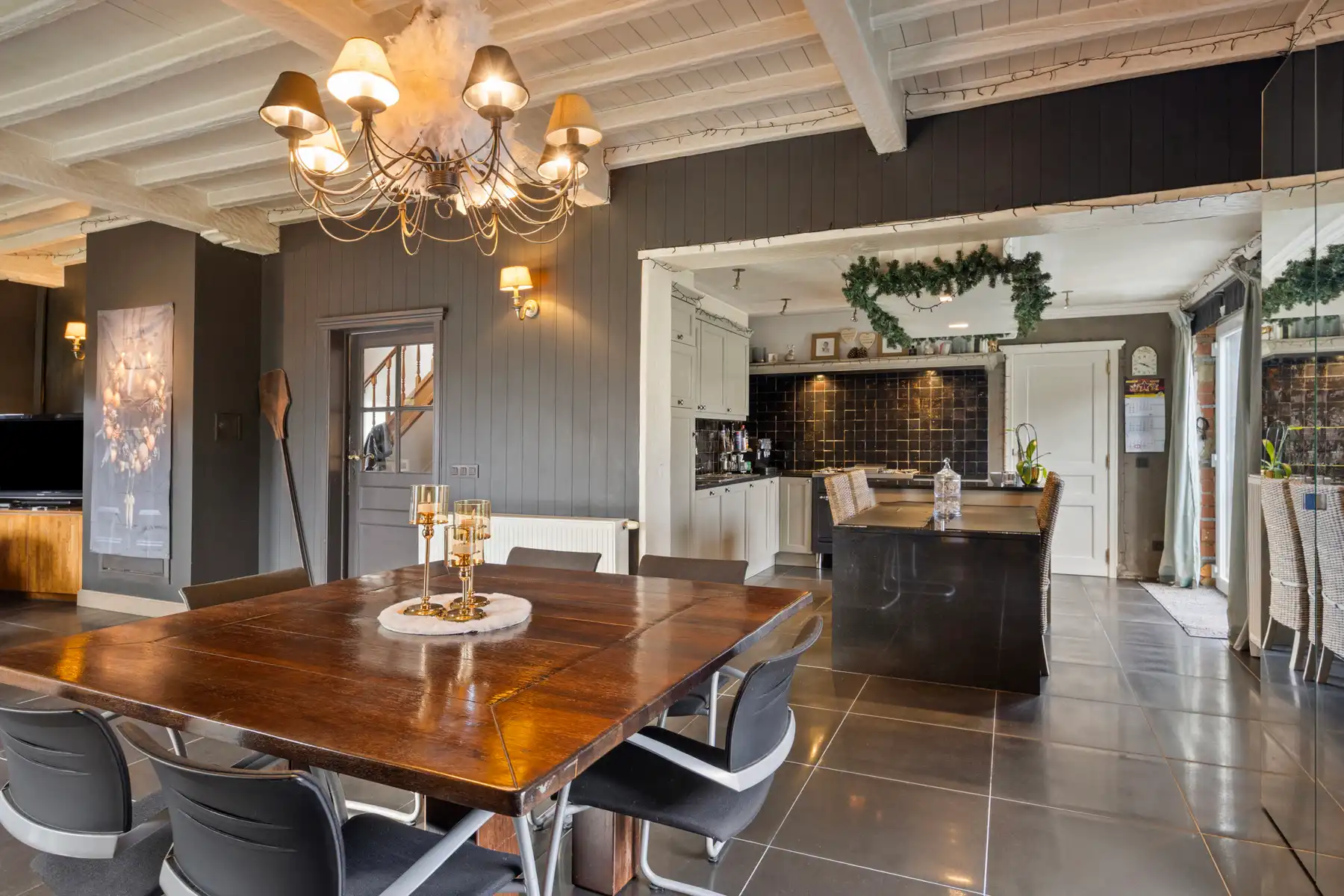 Villa met 4slpk, 2 badkamers en loods van 200 m²  foto 7