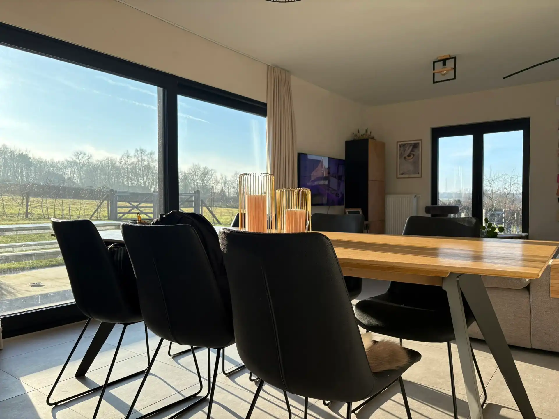 Prachtige vrijstaande en energiezuinige woning foto 5