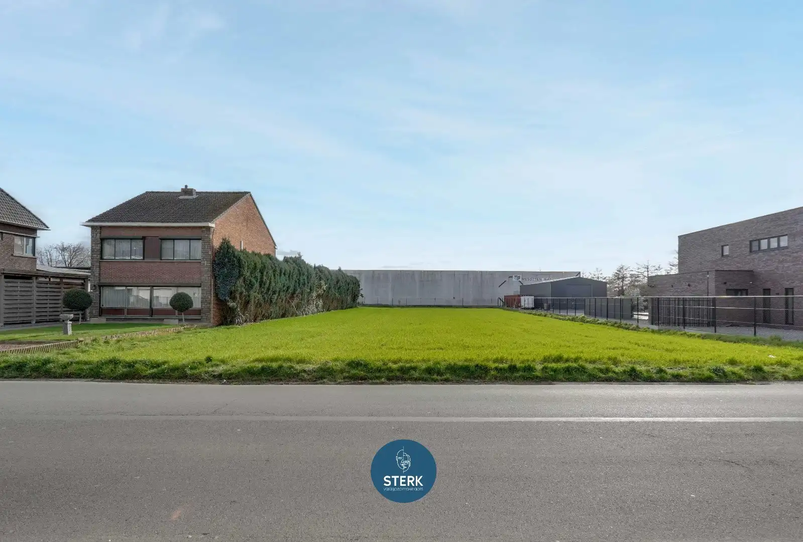 TE VERKAVELEN GRONDEN IN WOON- EN KMO-GEBIED NABIJ DE GRENS !  foto 8