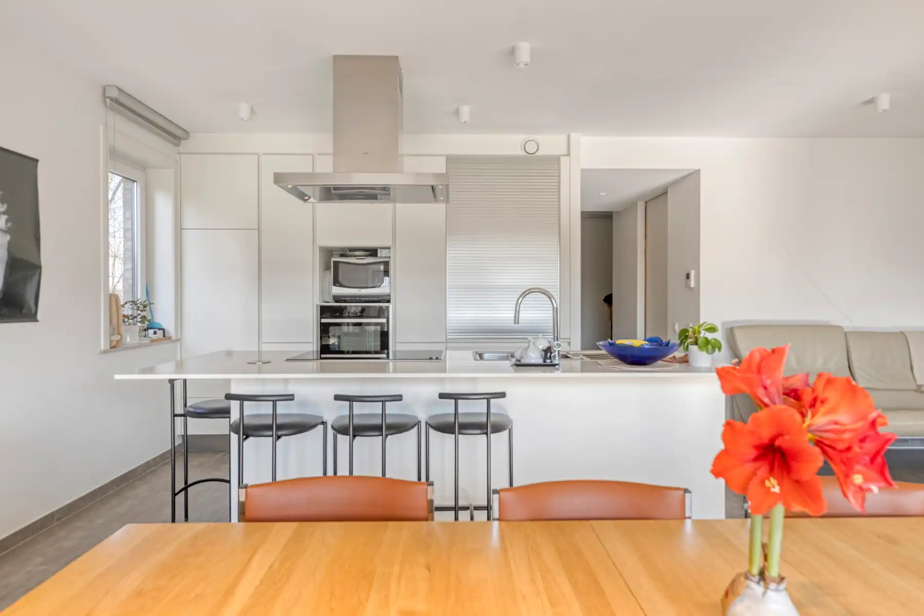 Recent gelijkvloers appartement met 2 slaapkamers + garage foto 10