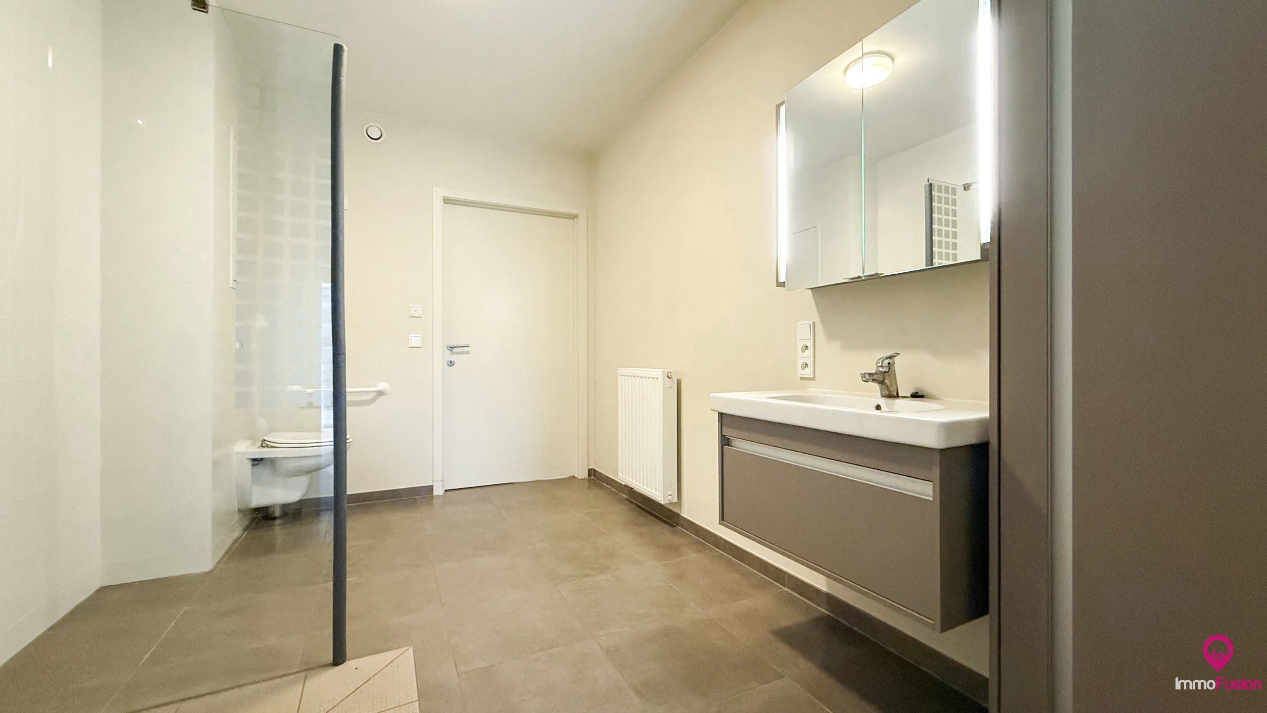 Stijlvol serviceflat met comfort, rust en zekerheid! foto 23