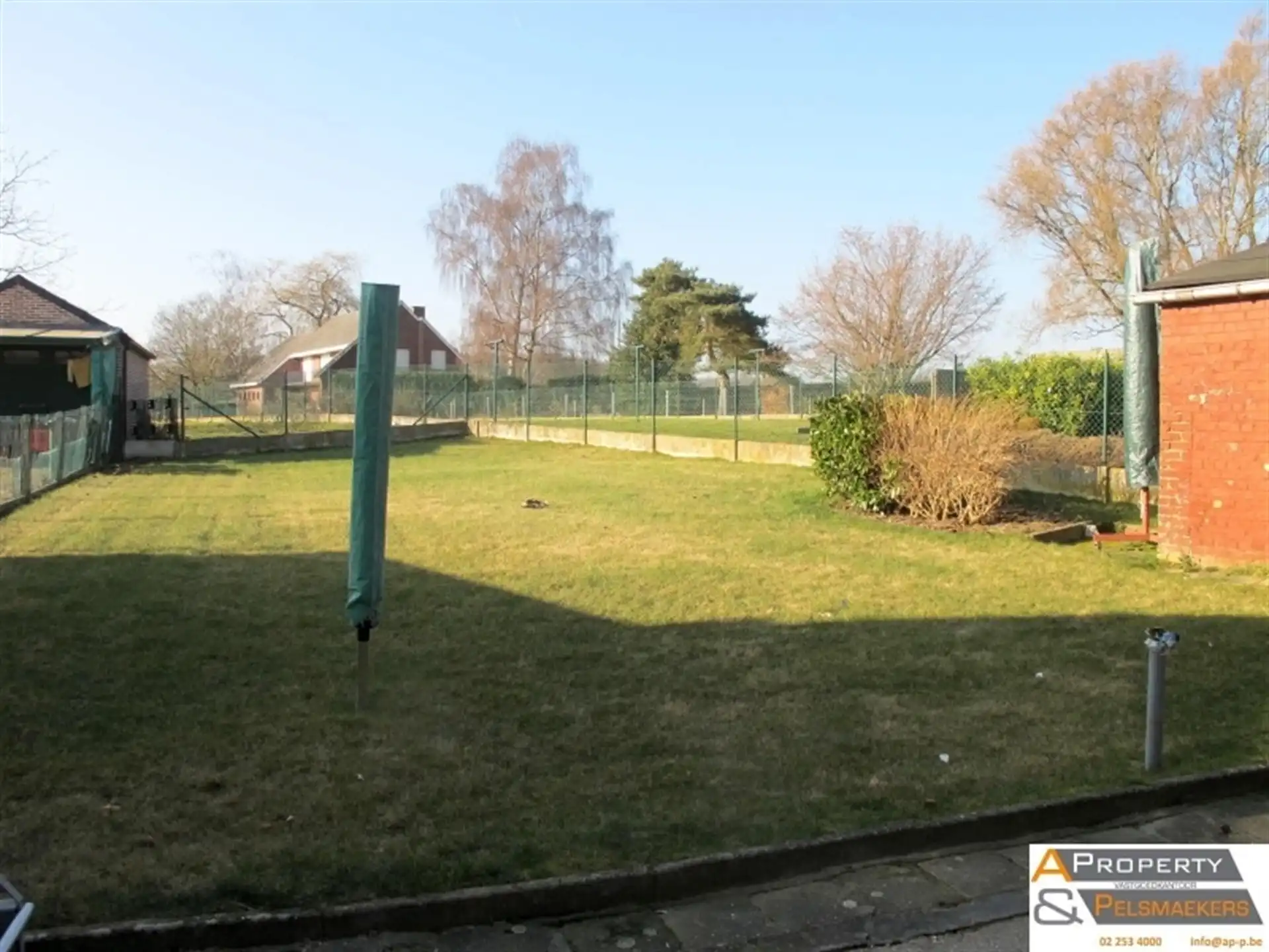 Woning met tuin foto 14