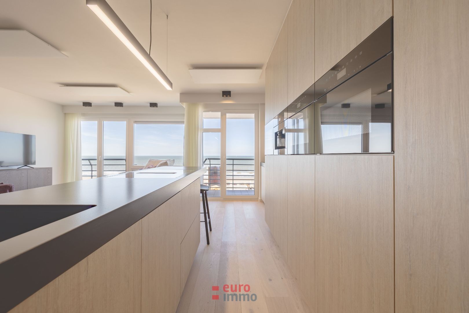 Wondermooi appartement op de Zeedijk van Nieuwpoort! foto {{pictureIndex}}