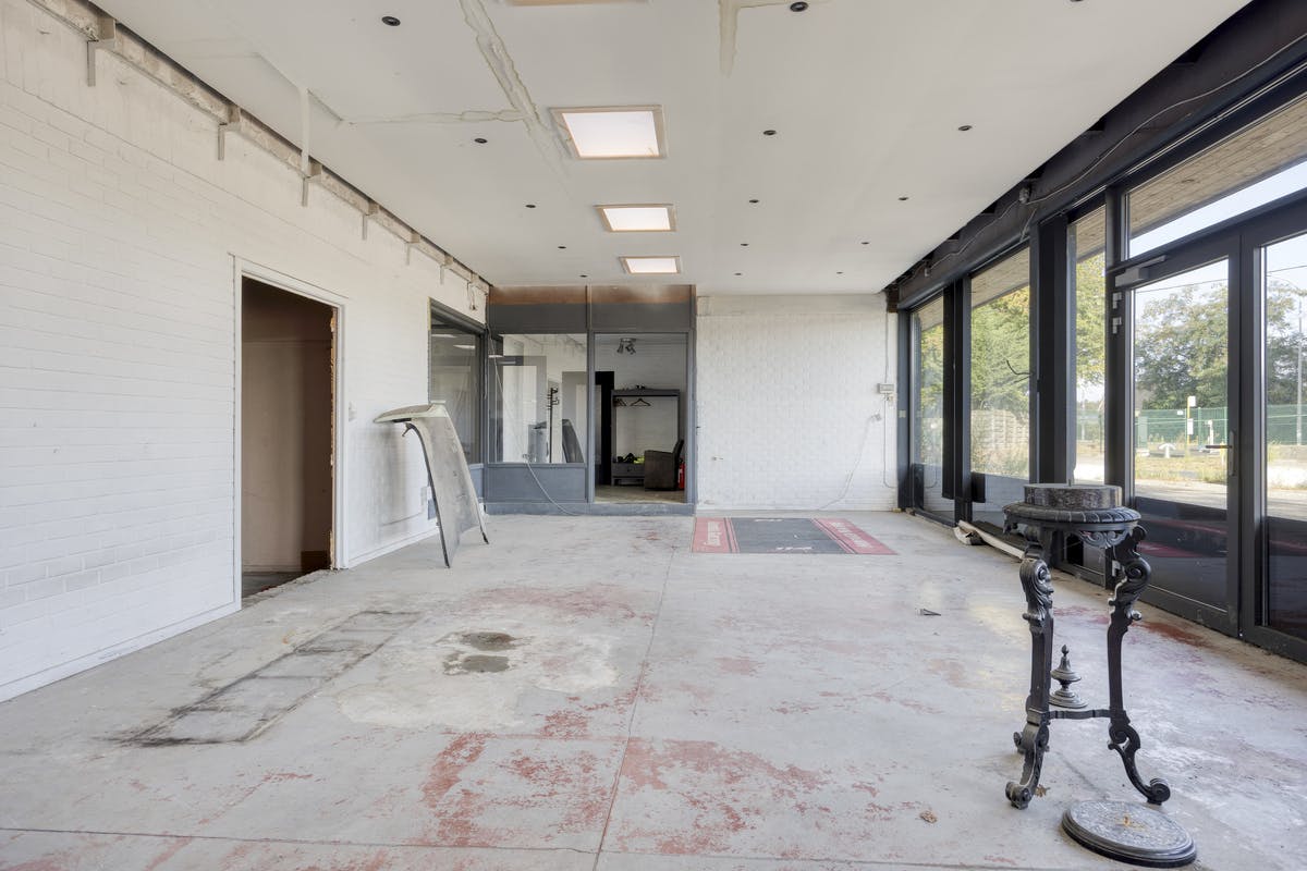 Magazijn met woonst en burelen in Adegem (Maldegem) foto 9