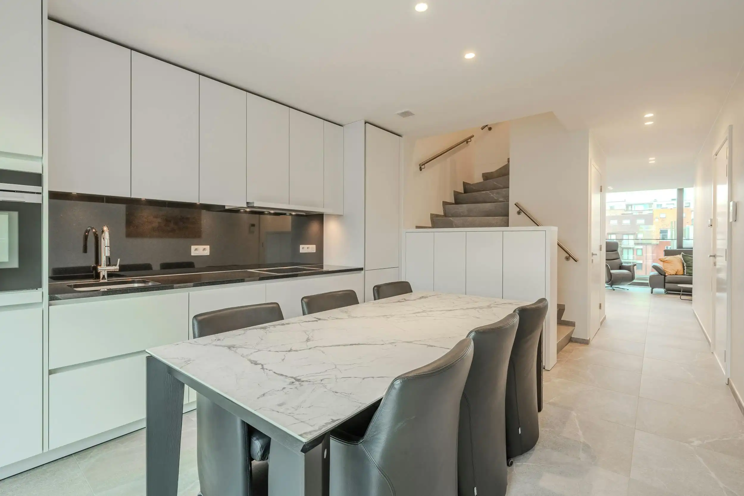 Recent appartement met twee slaapkamers in de Res. Lectus IX foto 3