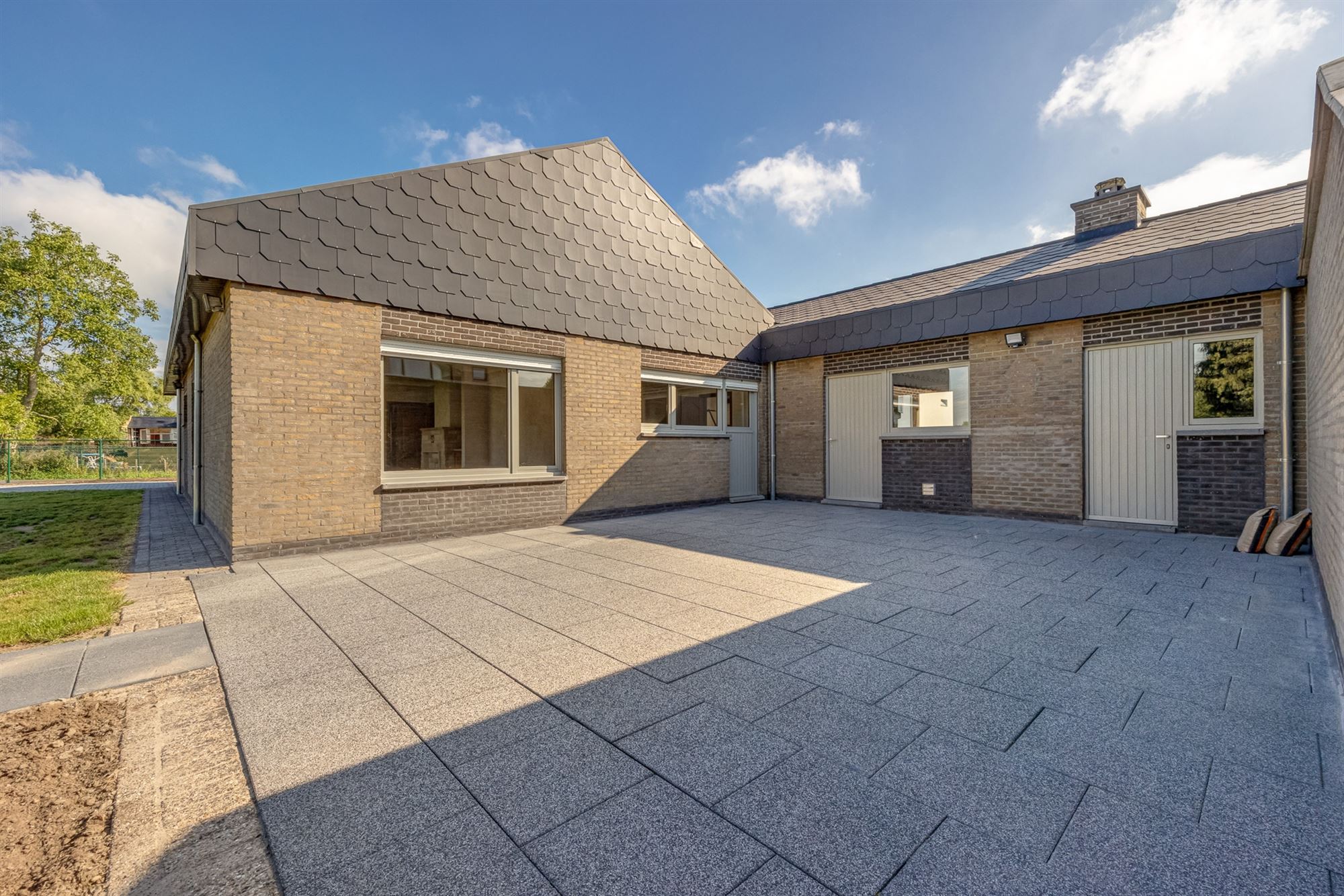 Bungalow op perceel van ca 1824m² in het groen foto 25