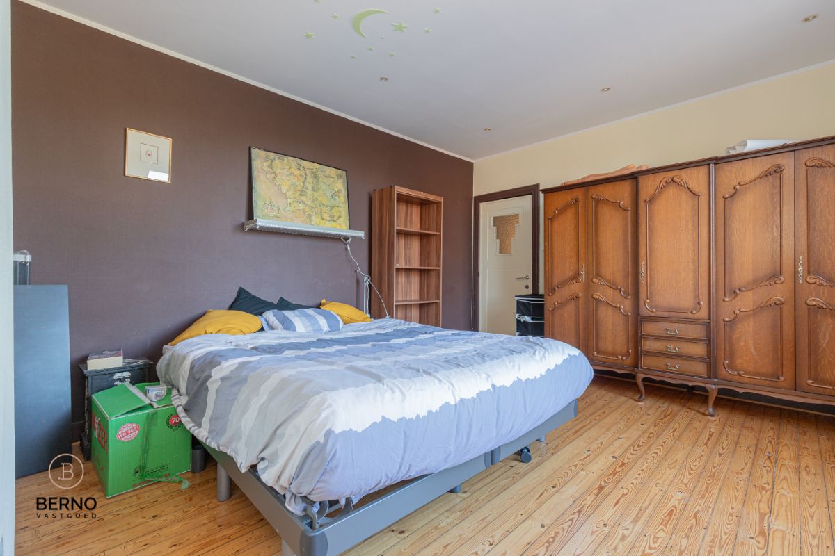 Woning met tuin en zij-ingang foto 10