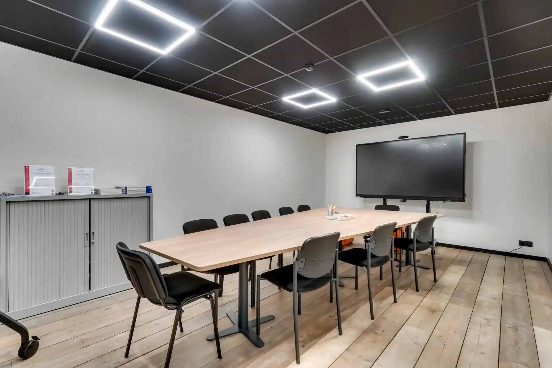 Industrieel gebouw op strategische locatie foto 22