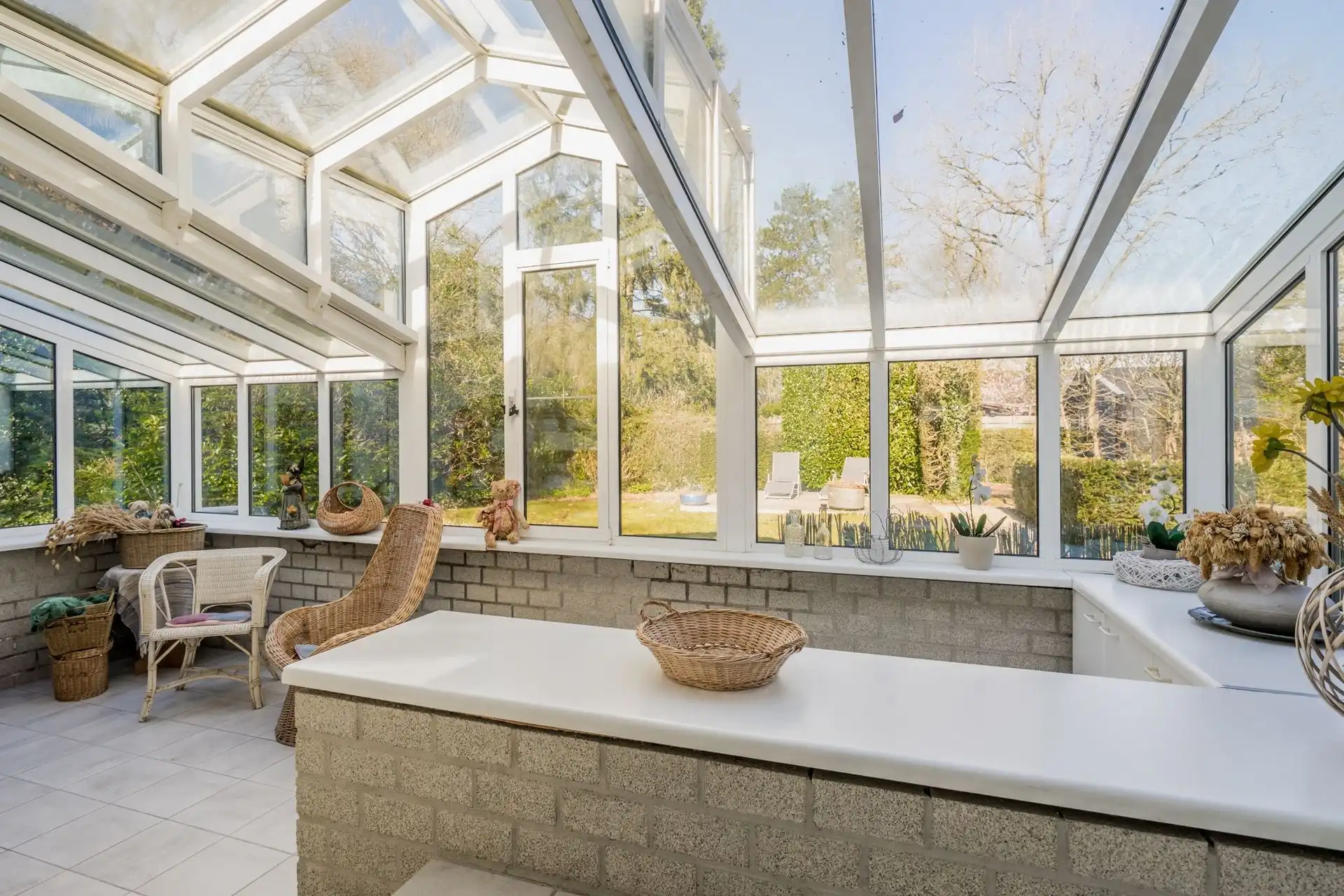 Laagbouwvilla met 4 slpks en garage! foto 21