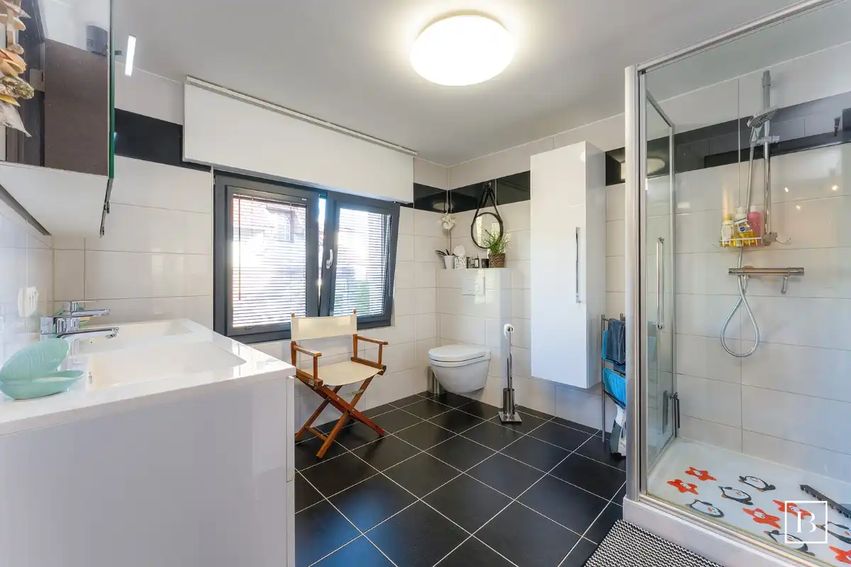 Mooi afgewerkte woning met leuke tuin in de Concessie foto 22