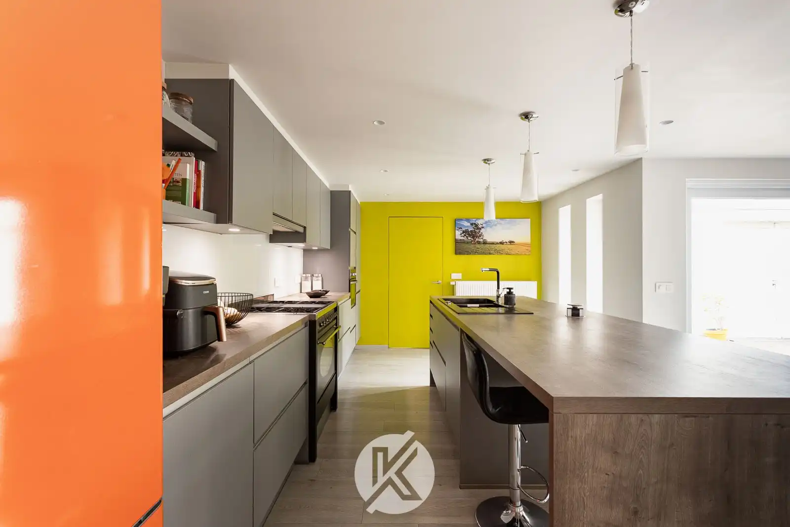 Stijlvol gerenoveerde woning op leuke ligging foto 8