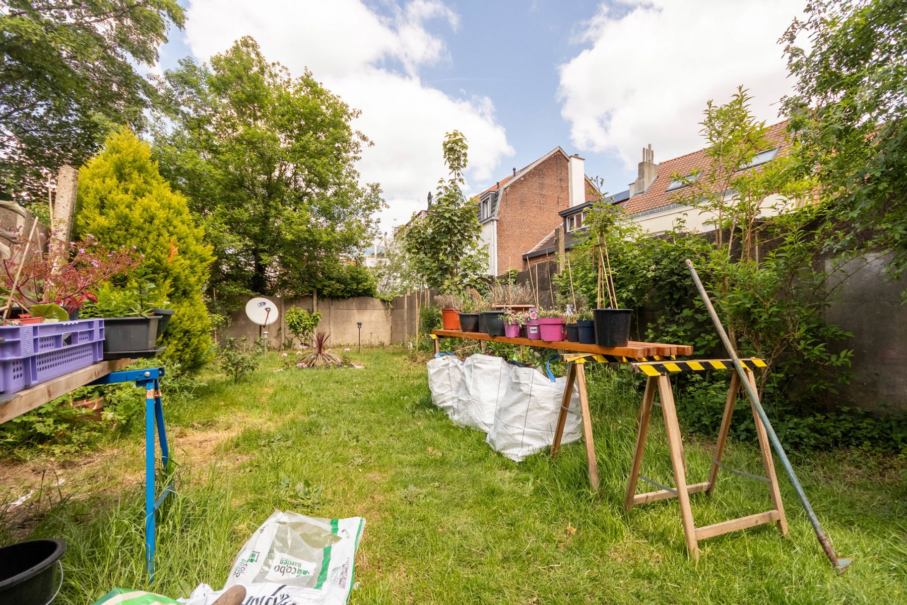 Gunstig gelegen woning met 4 slaapkamers en tuin foto 3