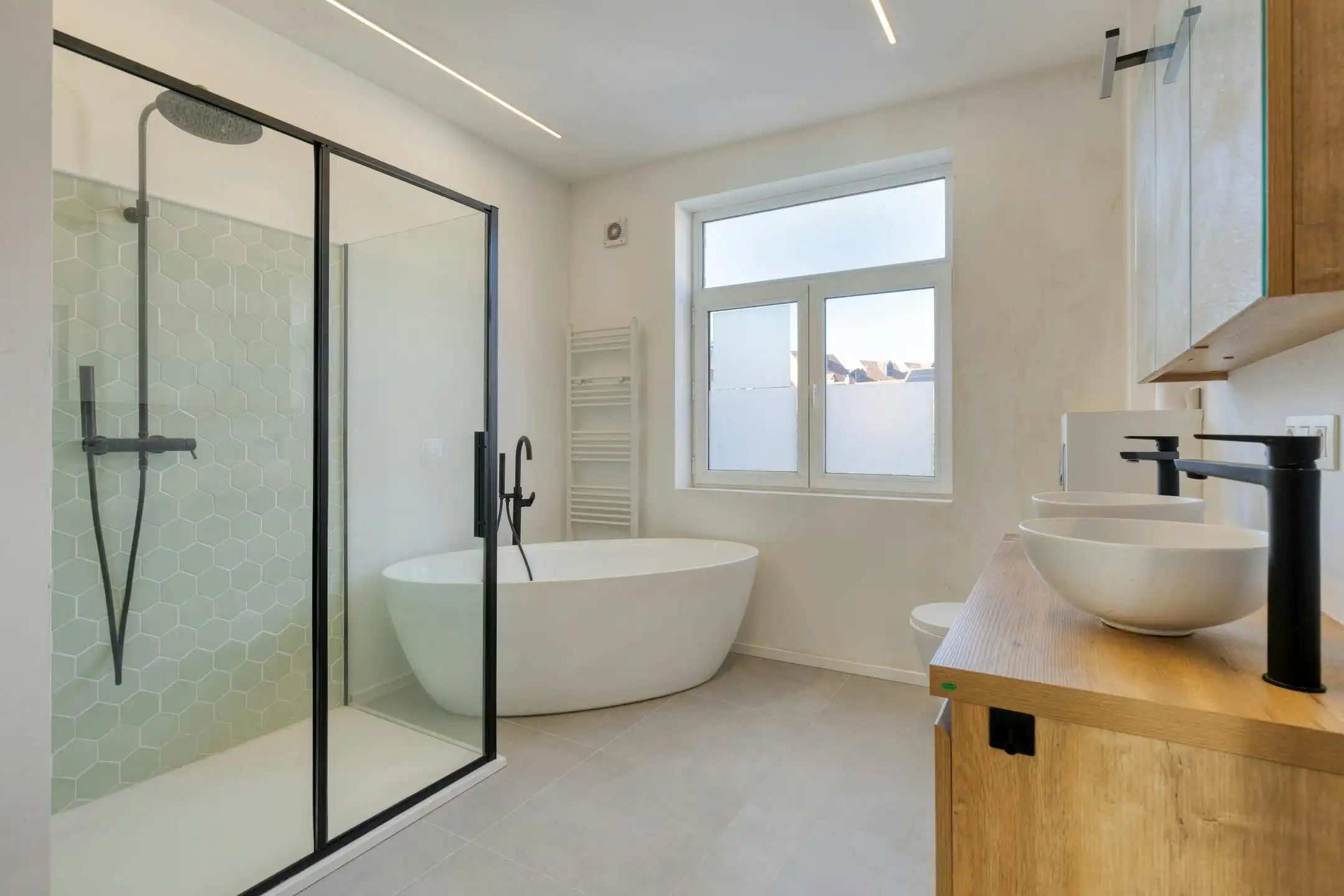 Te vernieuwen huis te koop in Kristus Koning te Brugge foto 10