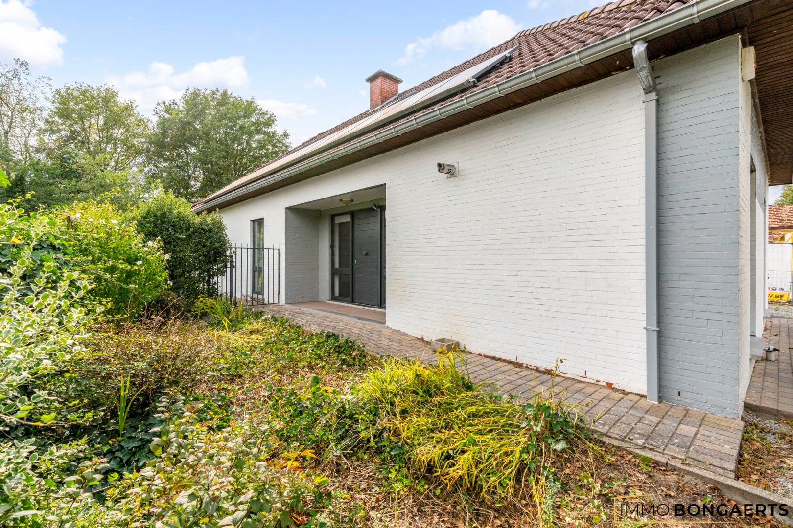 Rustig gelegen woning met 4 slaapkamers foto 2
