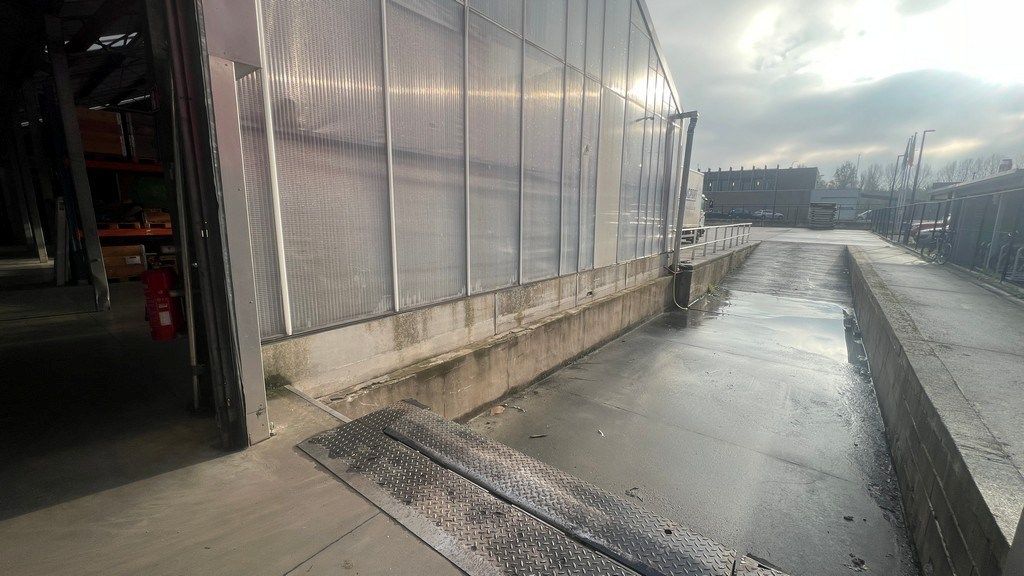 Strategisch gelegen magazijn met kantoor te huur in Merelbeke-Melle foto 14