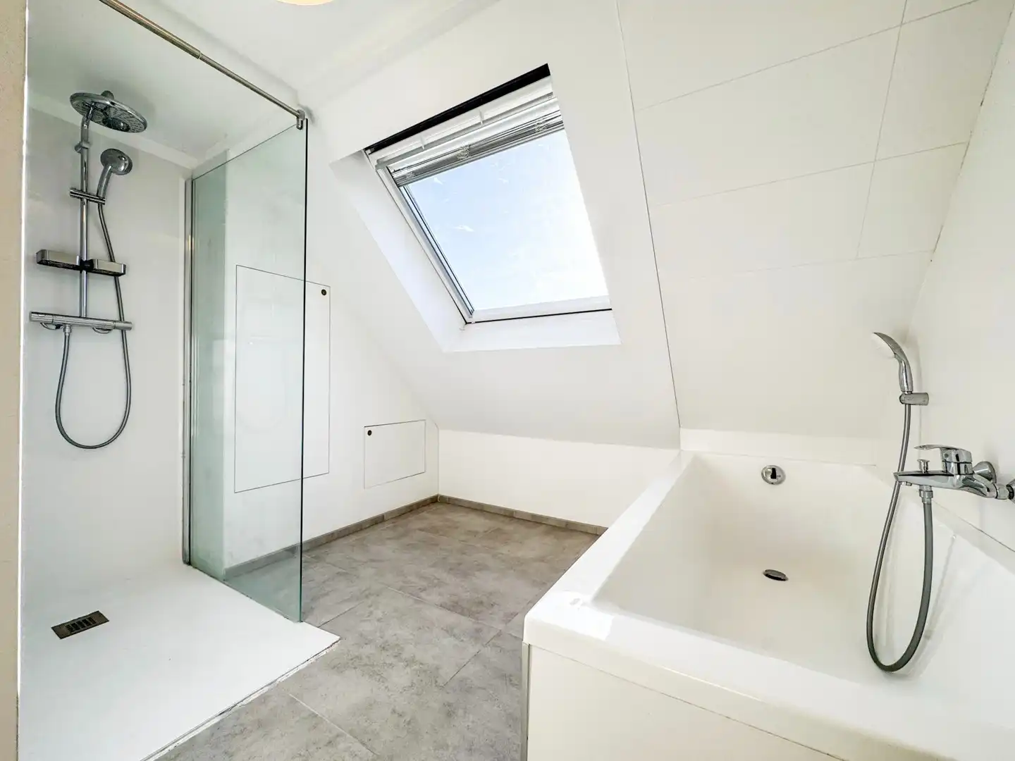 Instapklare stadswoning met 3 slaapkamers en stadskoer in Gent foto 12