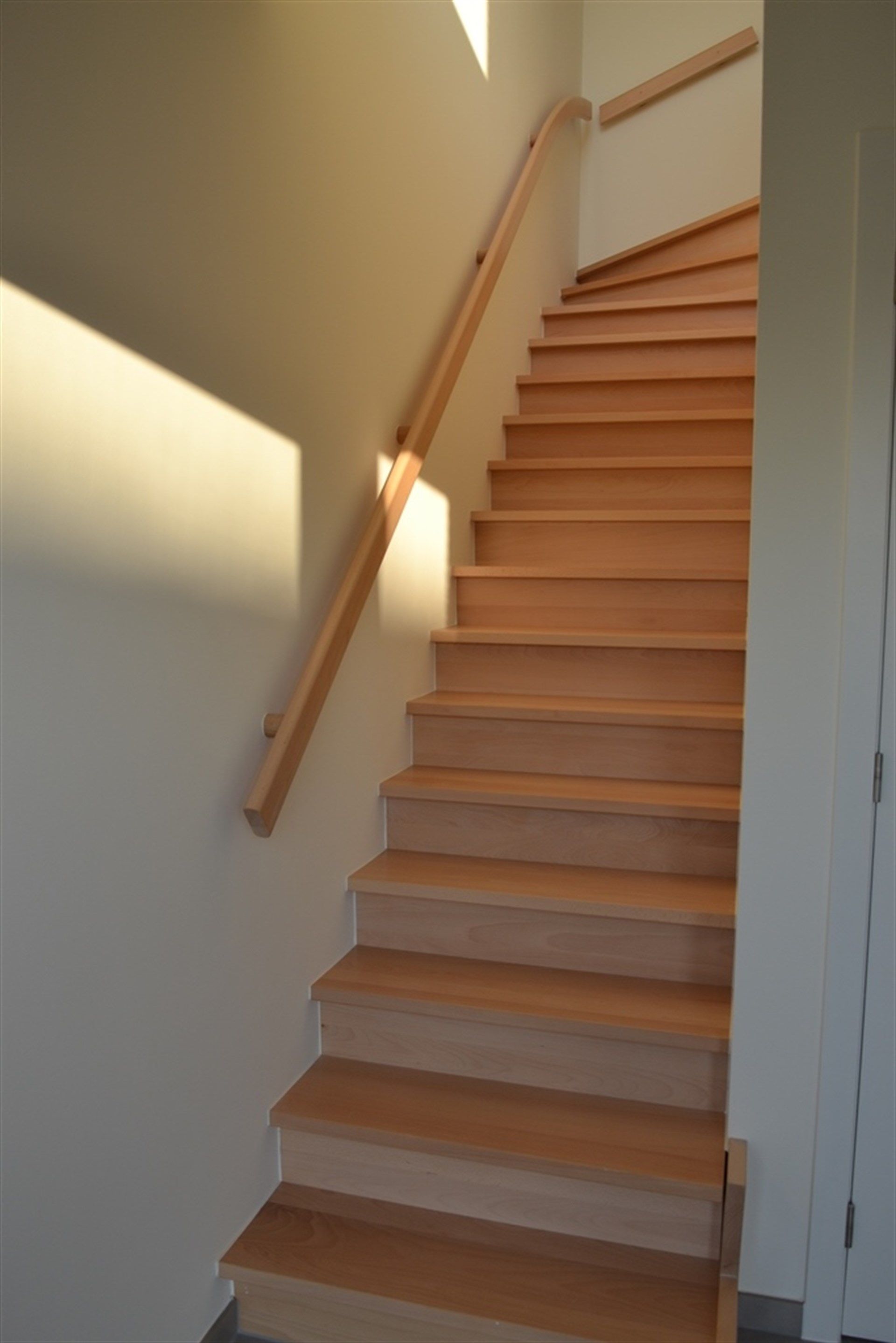 Instapklare BEN  nieuwbouwwoning met terras en tuintje. foto 8