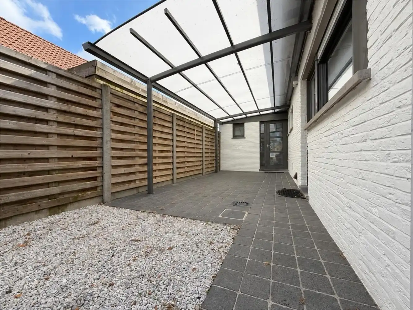 Alleenstaande woning met handelsruimte foto 20