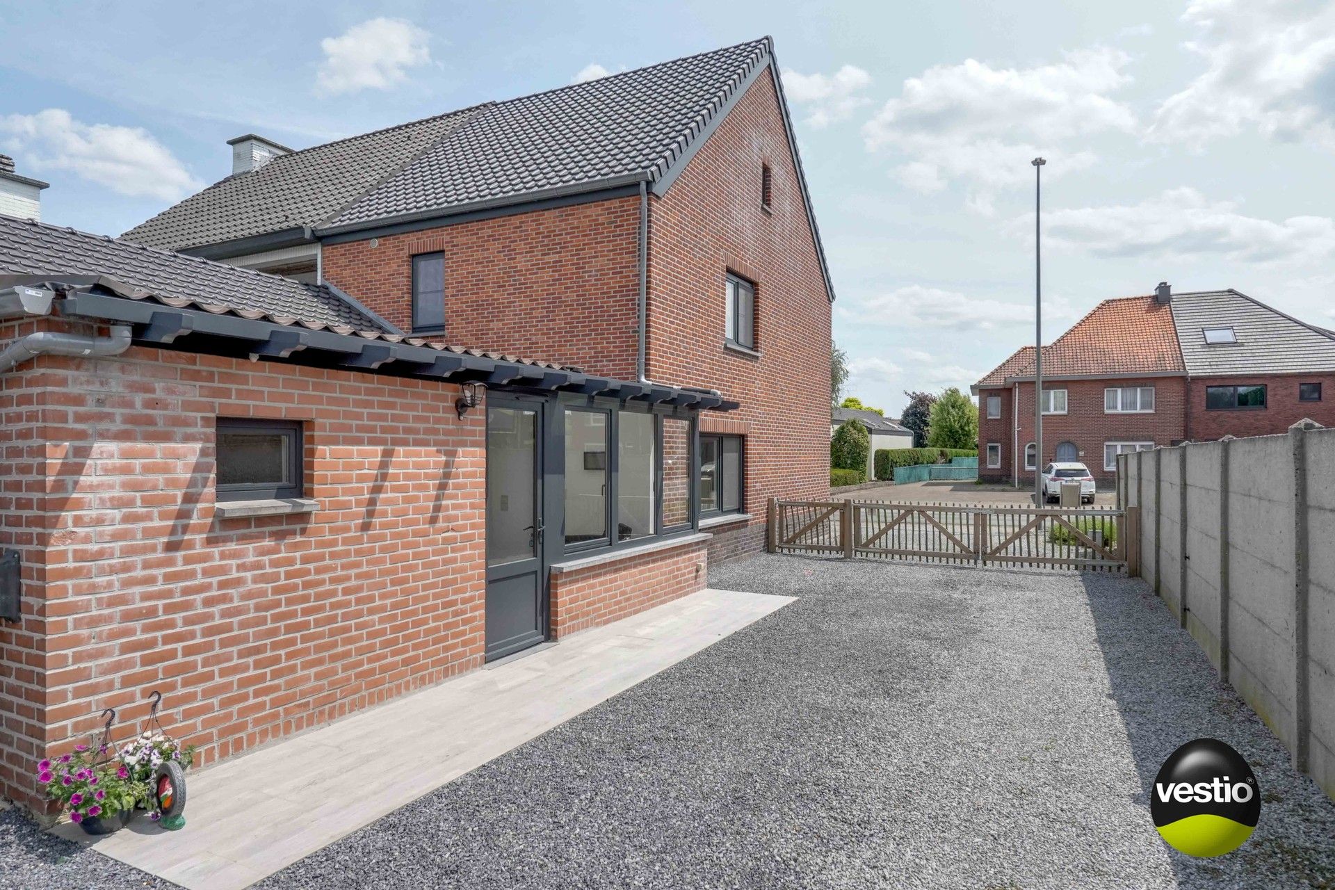 INSTAPKLARE WONING AAN CENTRUM OPGLABBEEK foto 35