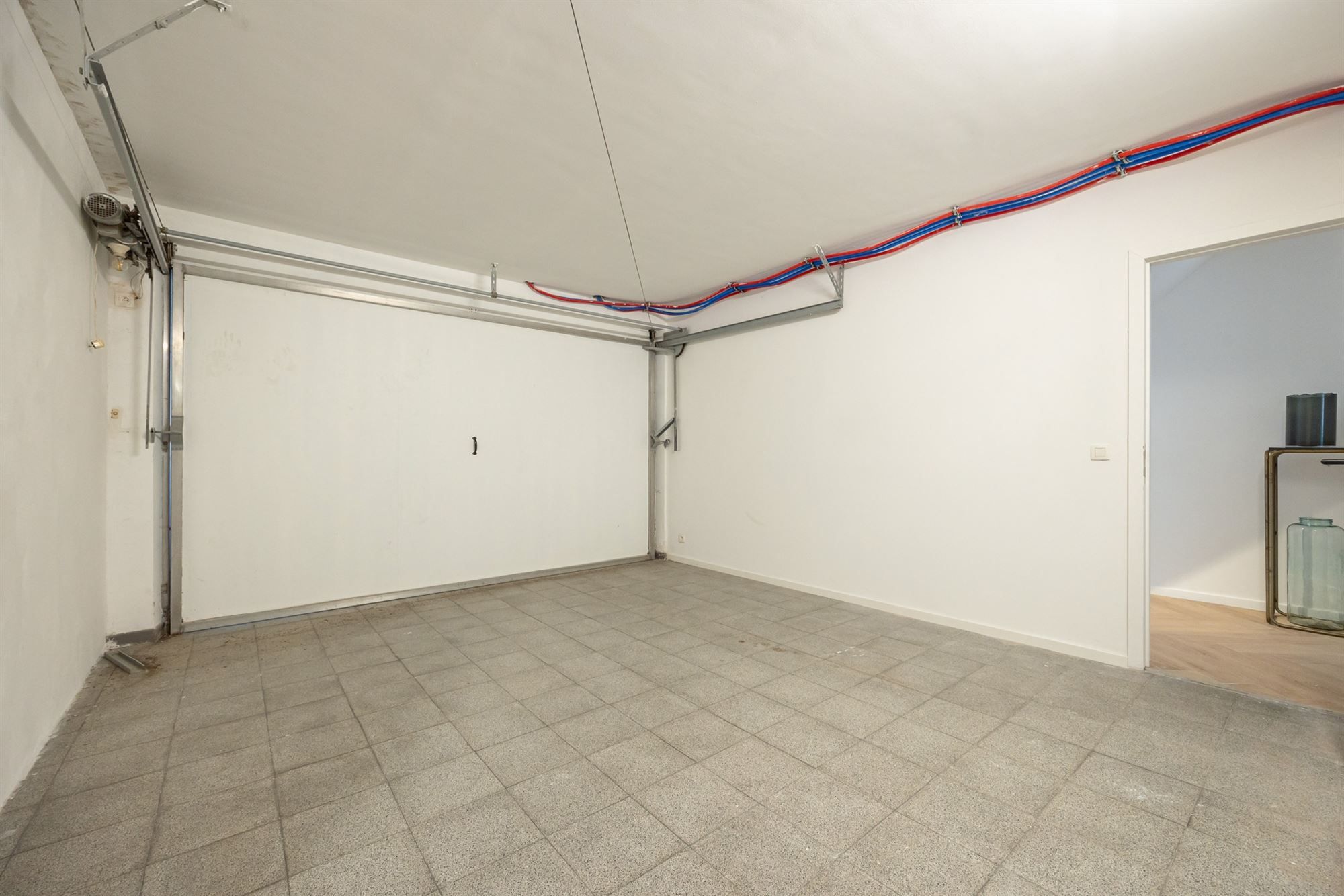 Gezinswoning woning met drie slaapkamers en tuin foto 24