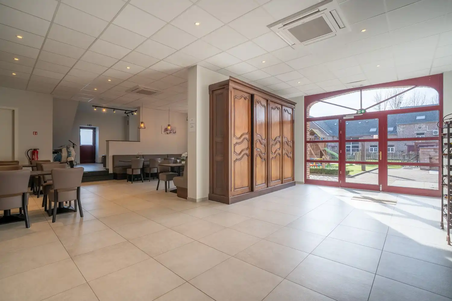 Prachtig gerenoveerde vierkantshoeve (B&B) met wellness te Heers foto 23