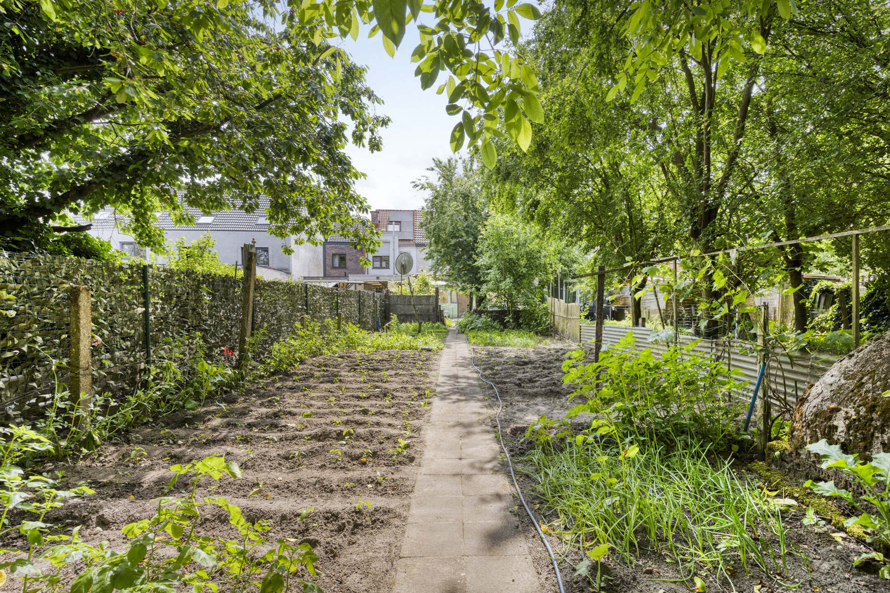 Ruime woning met tuin en handelsruimte in Lokeren foto 10