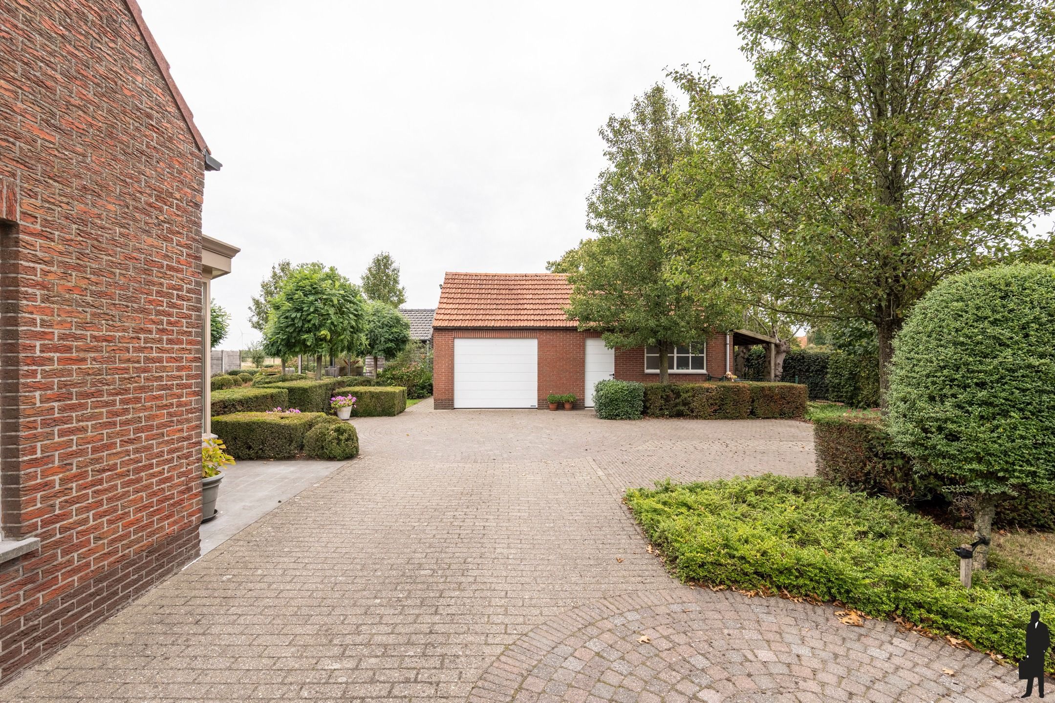Landelijke woning met 3 slpk. en vrij uitzicht op een perceel van ca. 3.400 m² foto 33