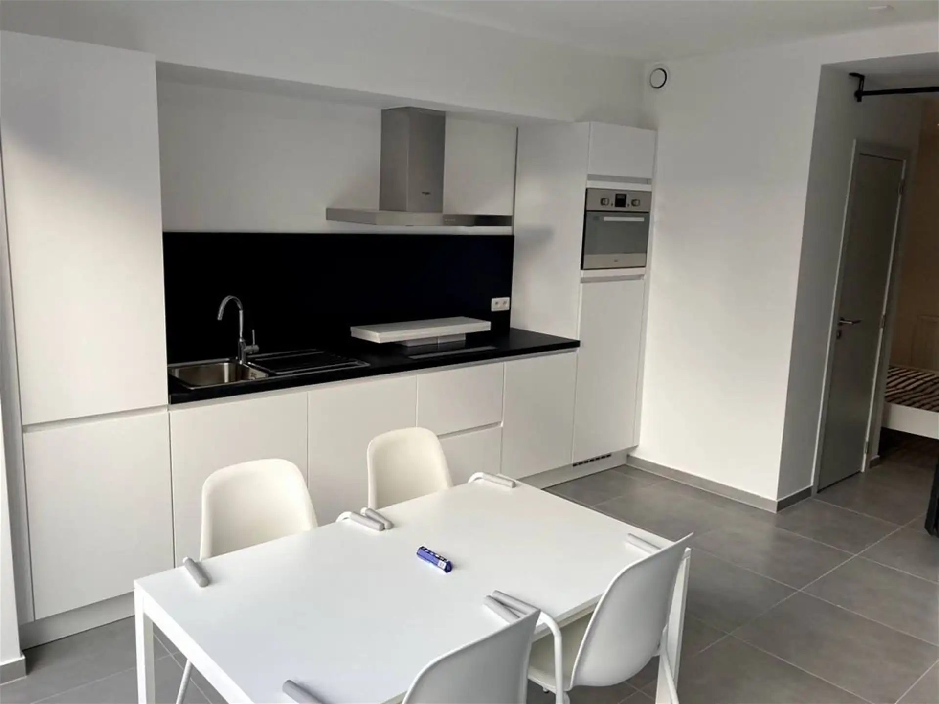 Opbrengsteigendom - Luxe studentenkamers en studio foto 9