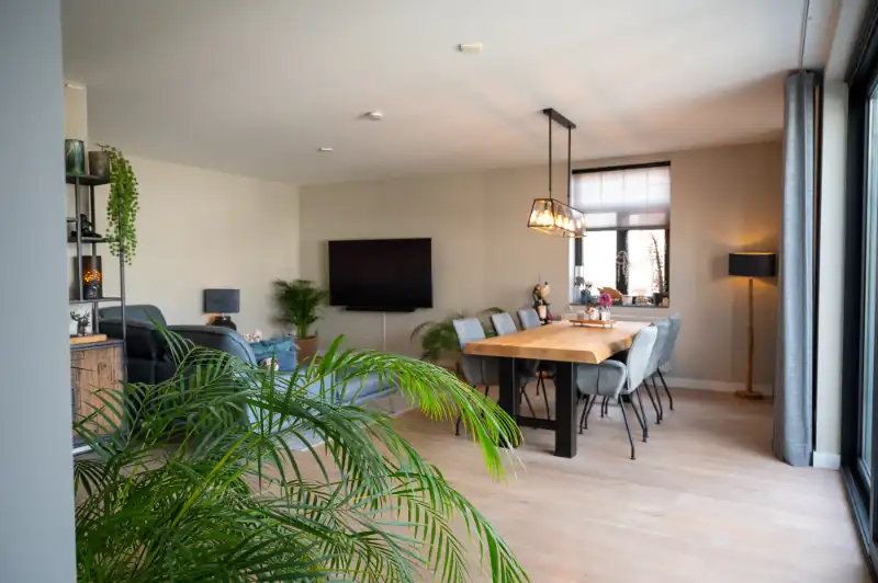 Luxueus 3 slp. appartement op TOPLOCATIE in centrum van Essen! foto 2