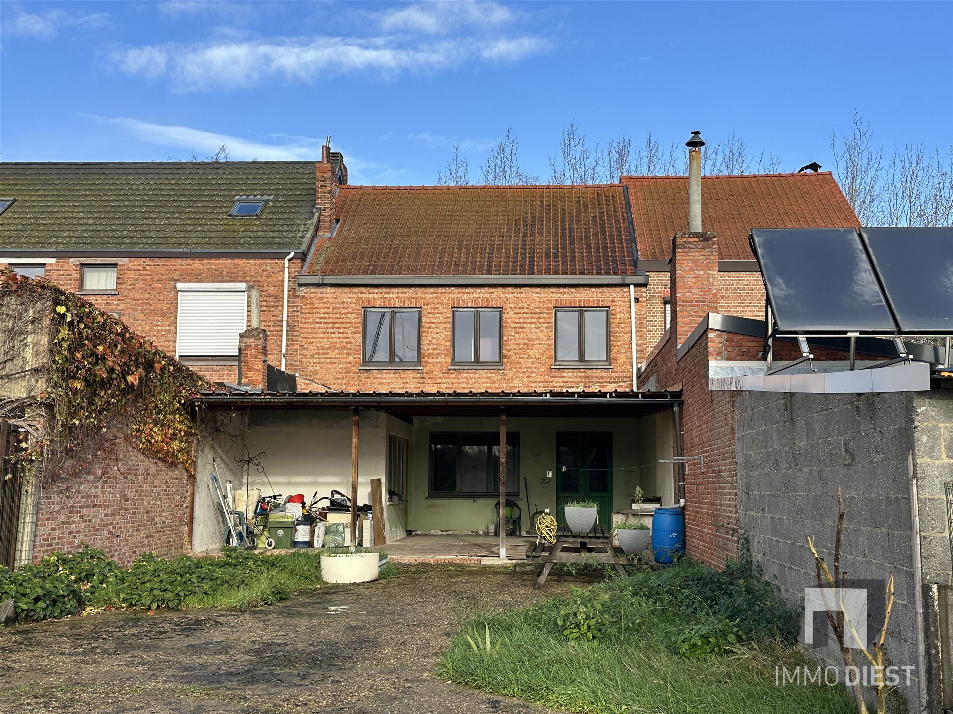 Woning met 3 slpks, garage en grote tuin. Vlakbij station Diest gelegen. foto 3