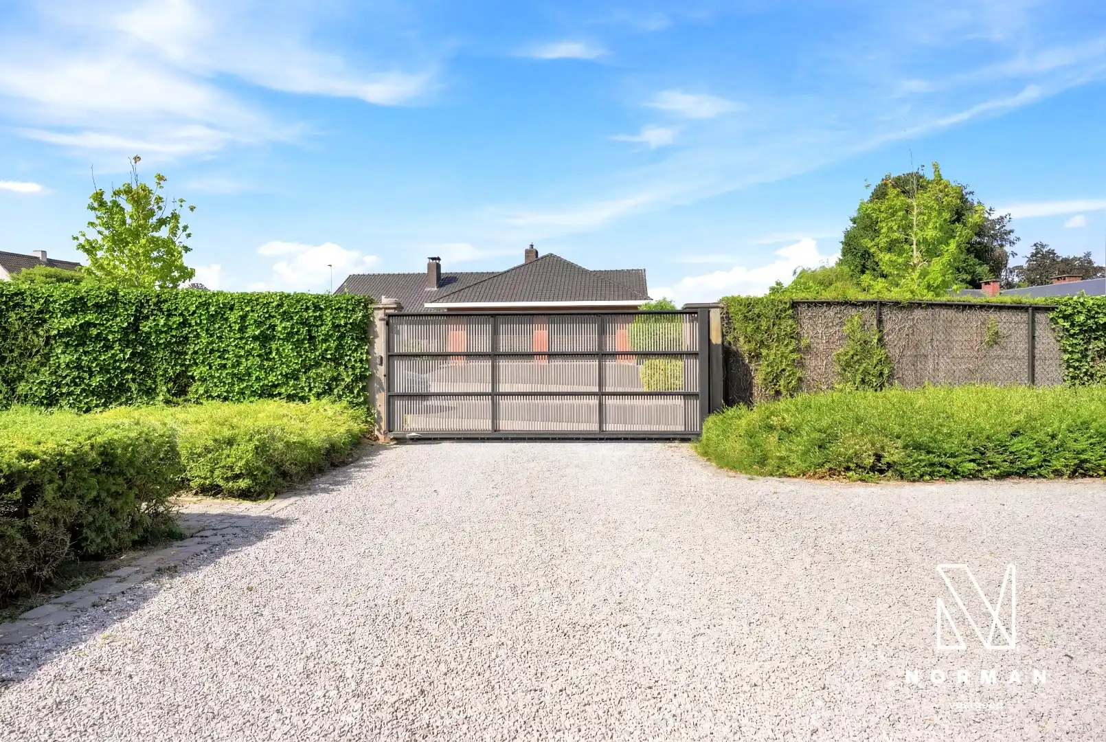Villa met zwembad op een perceel van 1.598 m² foto 4