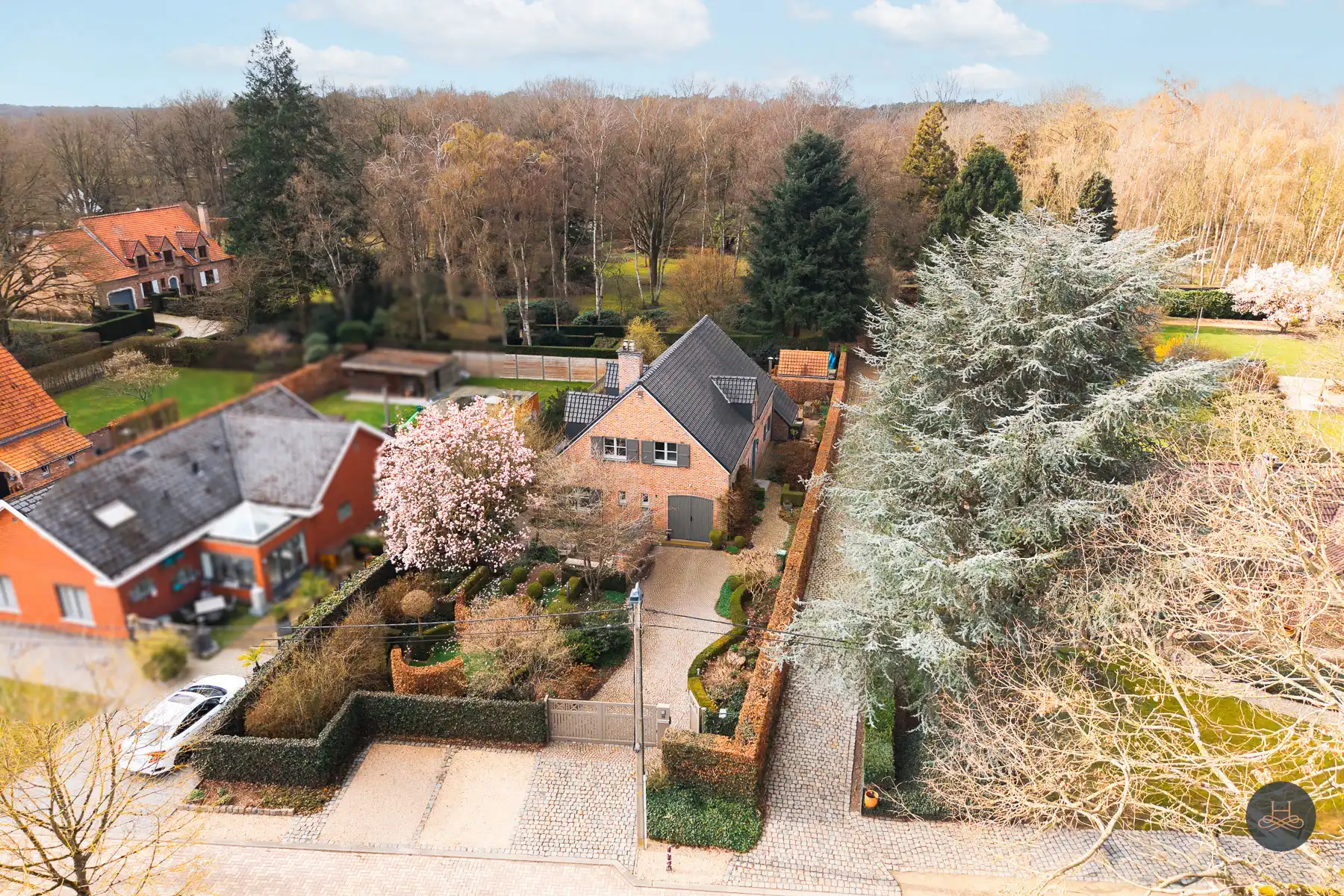 Karaktervolle en instapklare open bebouwing op toplocatie foto 2