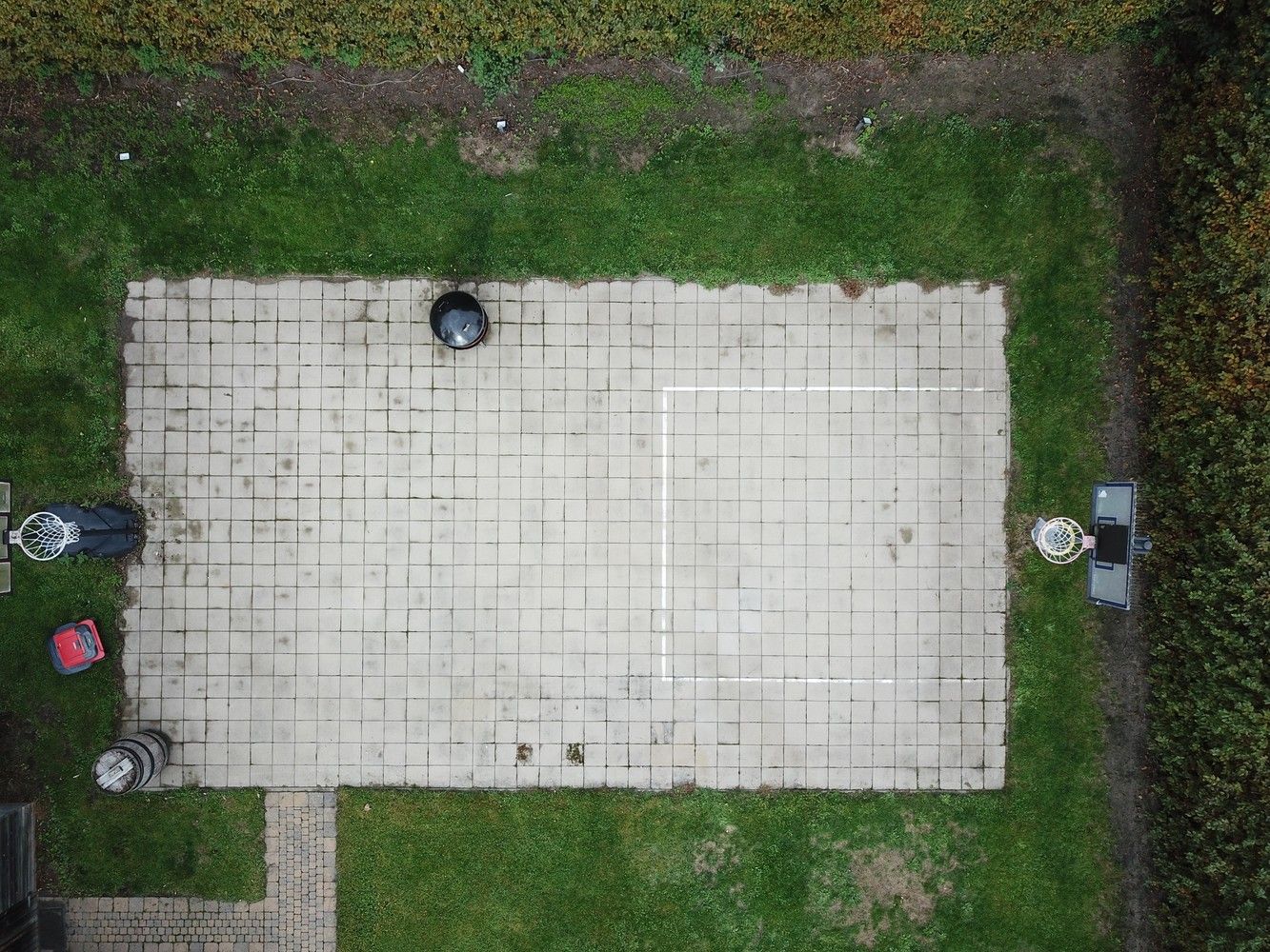 Rustig gelegen gezinswoning met mooie tuin foto 34