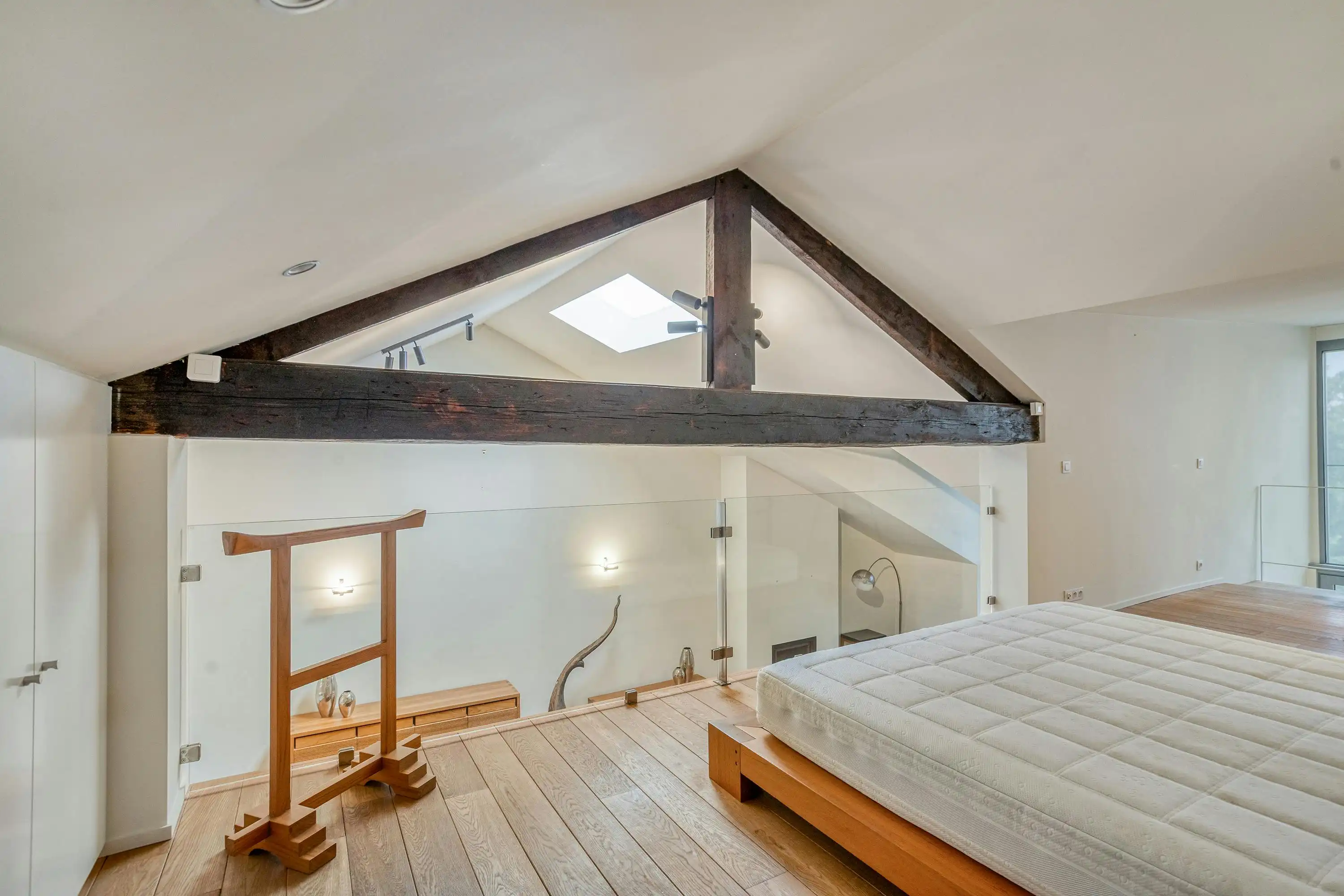 Duplex twee slaapkamers en westelijk terras in Sint-Gillis foto 15