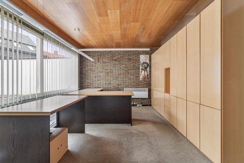 Op en top gerenoveerde bel-etage woning mét magazijn TE KOOP nabij hartje Wakken! foto 23
