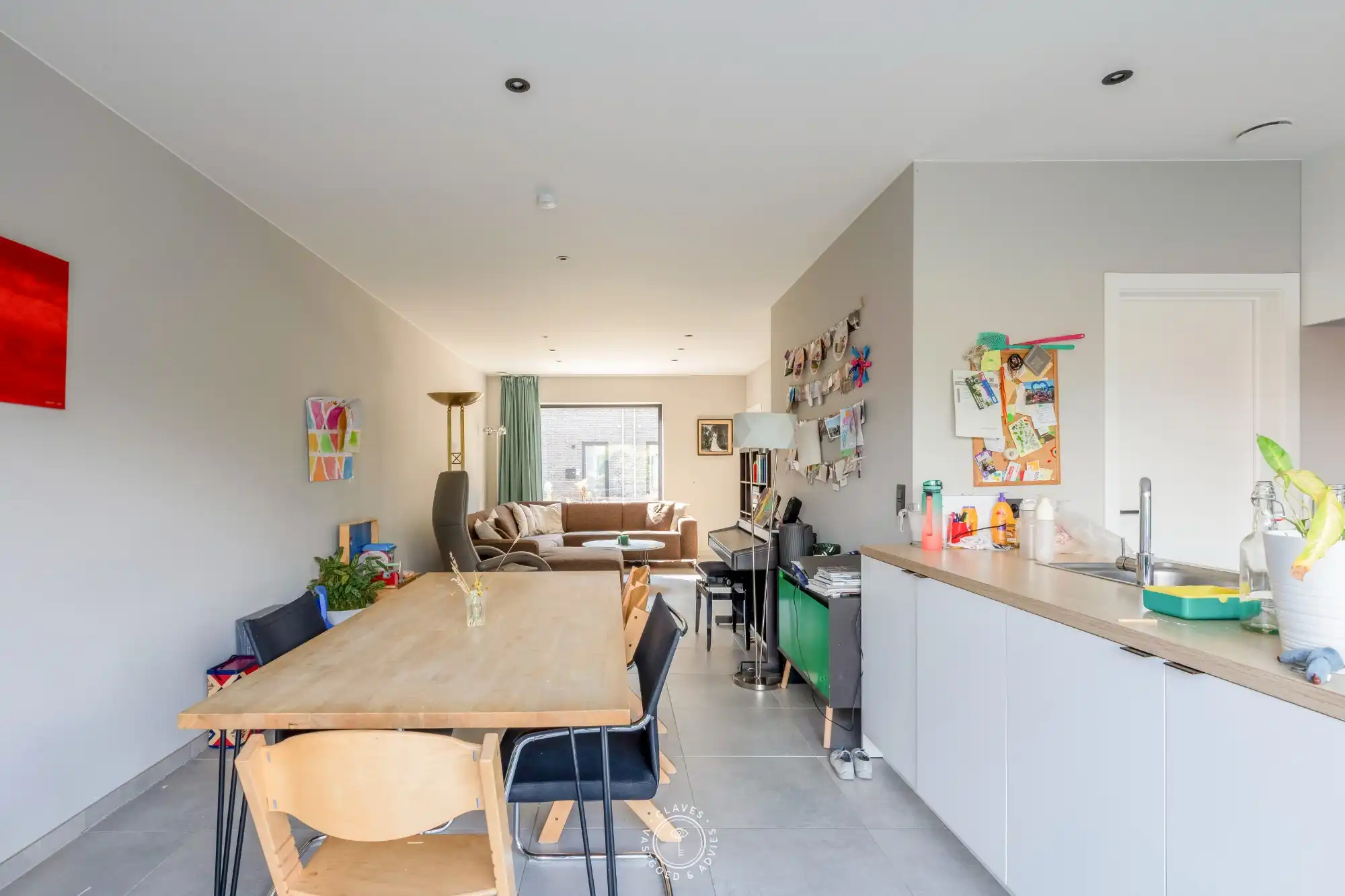 Praktische nieuwbouw woning met tuin en garage foto 8