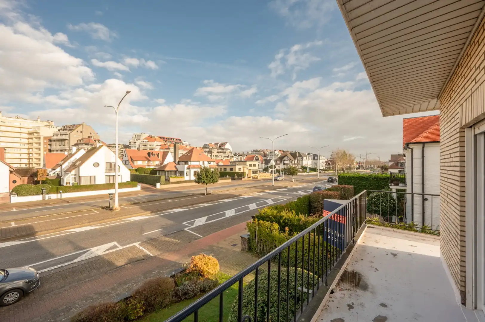 Prachtig lichtrijk hoekappartement te koop in de residentie Tarragonna te Duinbergen, vlak aan Park 58. foto 8