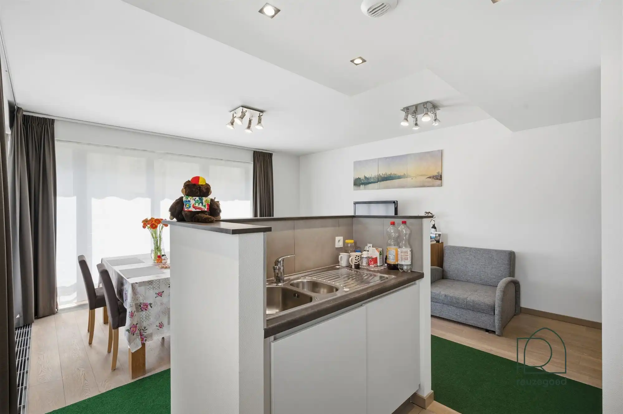 Instapklare investering met 2 slaapkamers op toplocatie in Evere foto 11