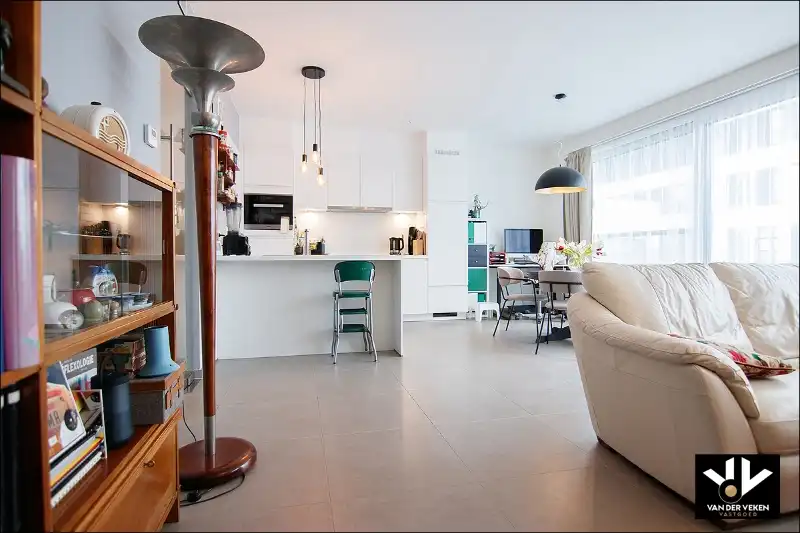 MOOI AFGEWERKT 2 SLAAPKAMER APPARTEMENT foto 9
