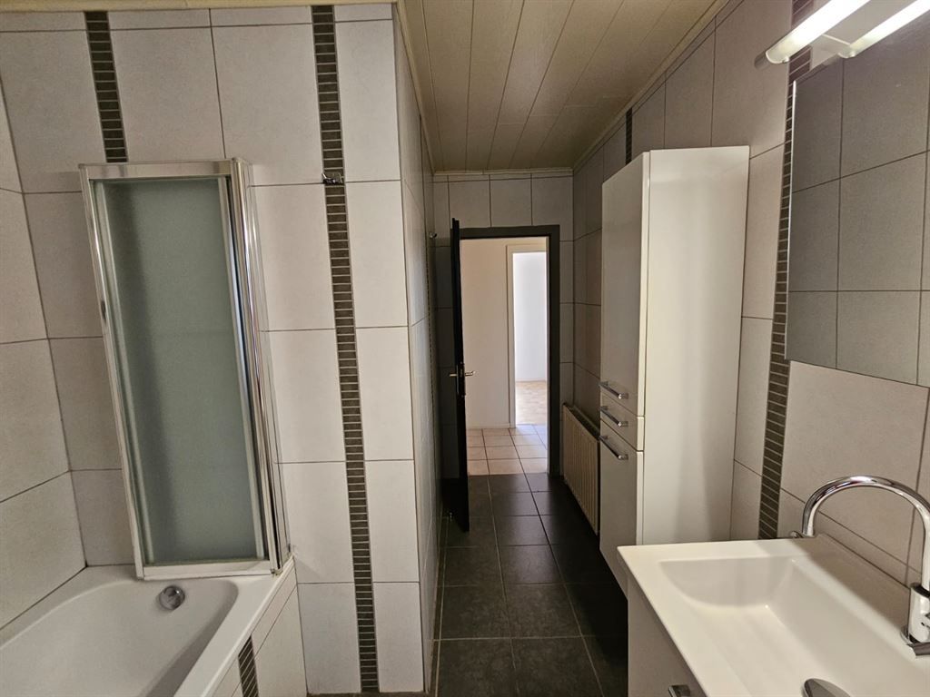 huis met veel slaapkamers foto 6