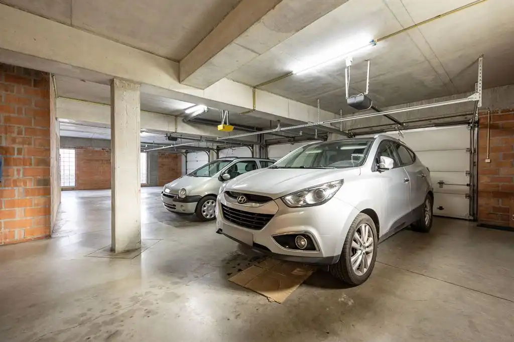 Groot hoekappartement met bijzonder veel lichtinval op de 3e verdieping foto 18