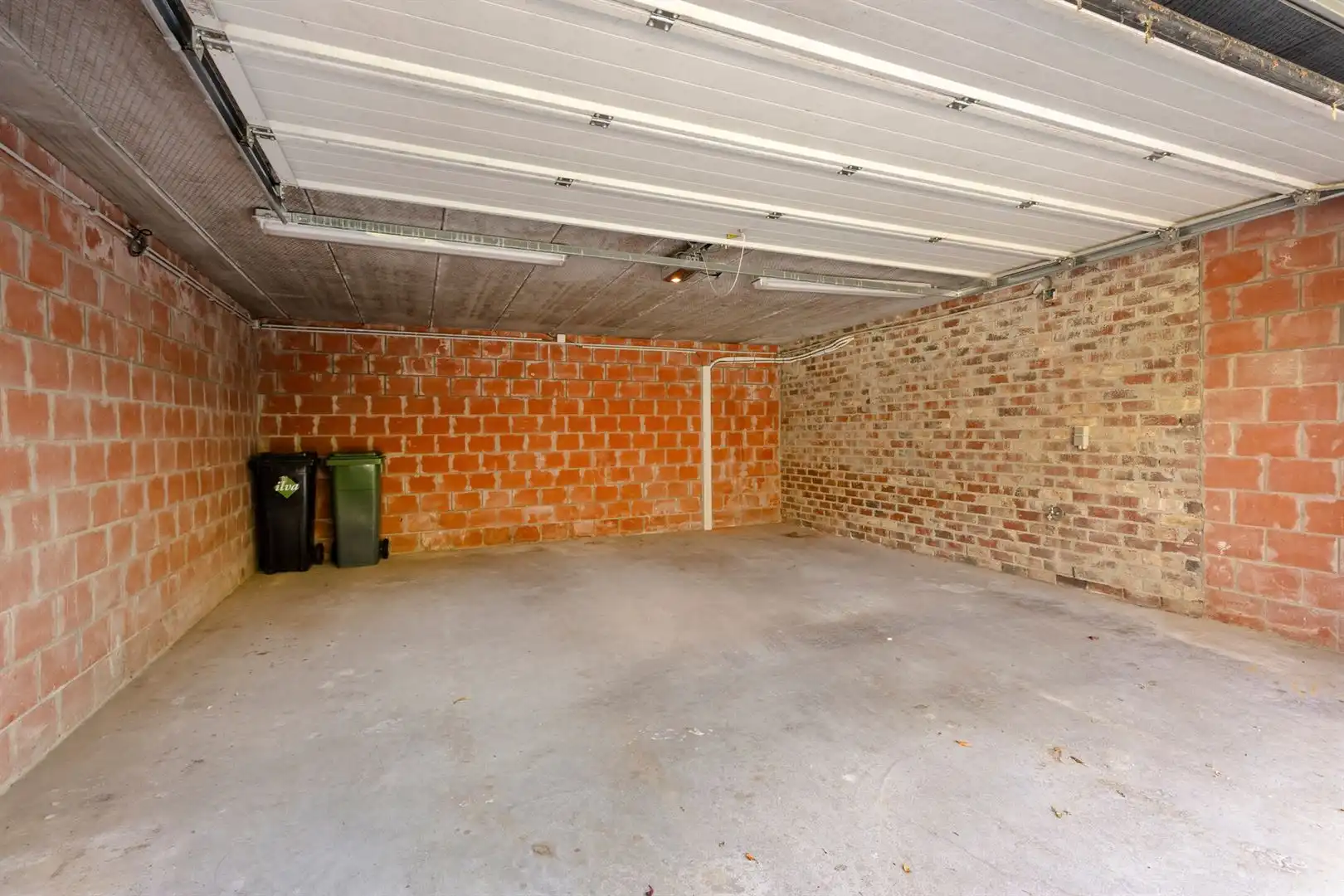 Opbrengsteigendom bestaande uit 2 grote app foto 4