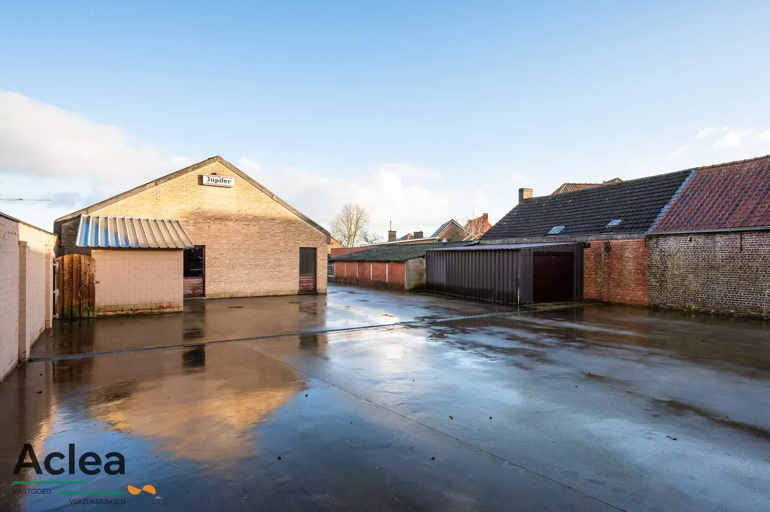 Multifunctionele eigendom bestaande uit café met appartement en feestzaal foto 10