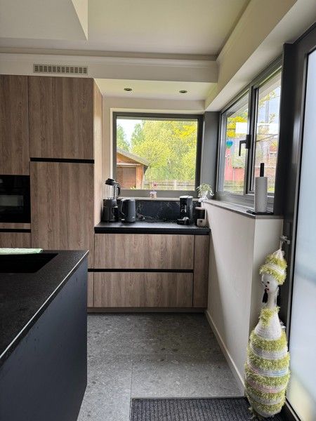 Moderne woning met 3 slaapkamers & tuin in aangename en rustige woonwijk. foto 17