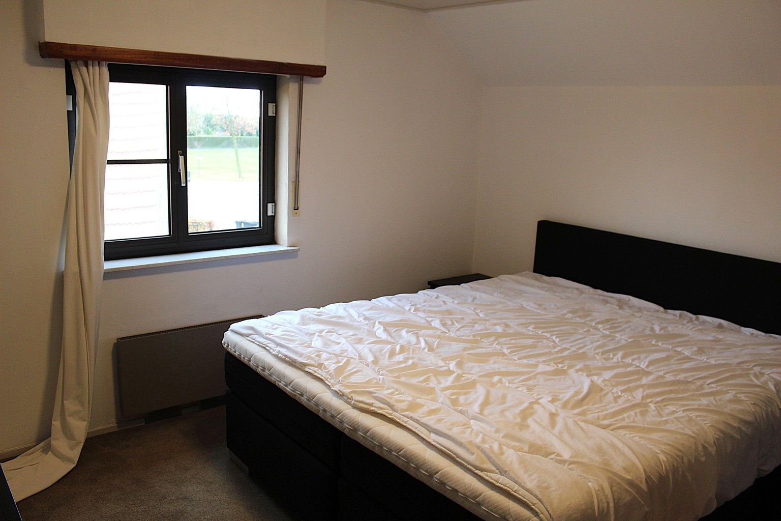 Vrijstaande gezinswoning met tuin en garage foto 4