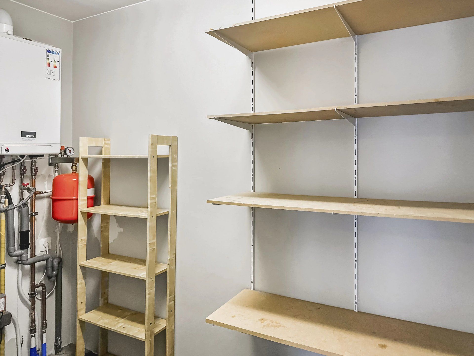 Zeer ruim instapklaar appartement met open uitzicht – 2 slpk – groot terras – garagebox + berging foto 16