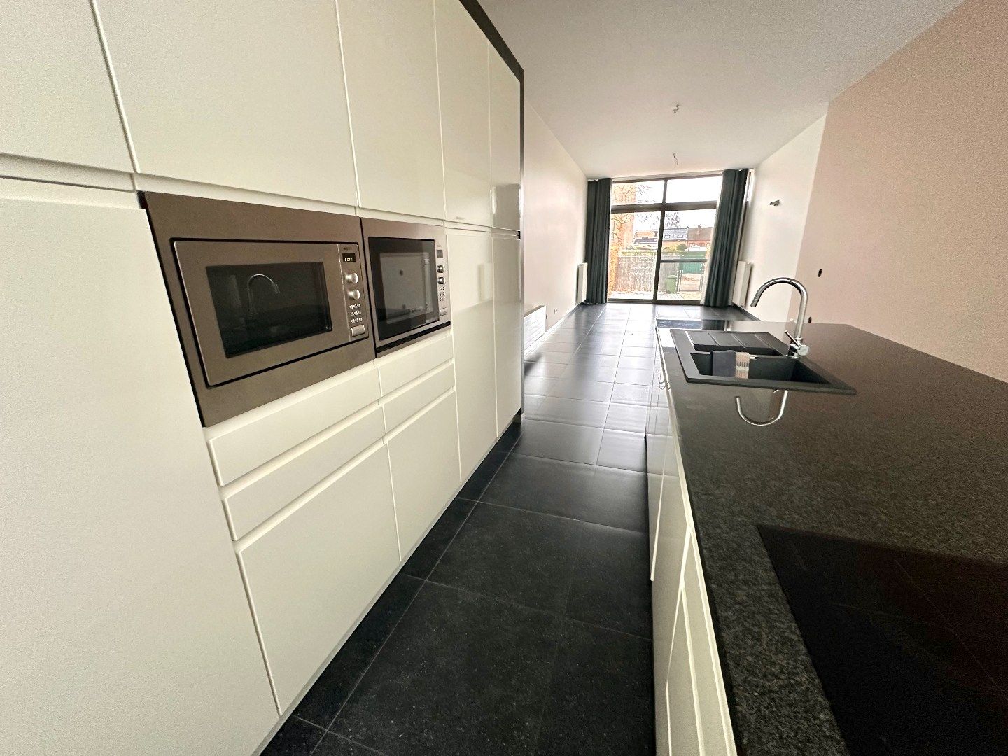 Instapklaar huis vlakbij het centrum van Hasselt! foto 3