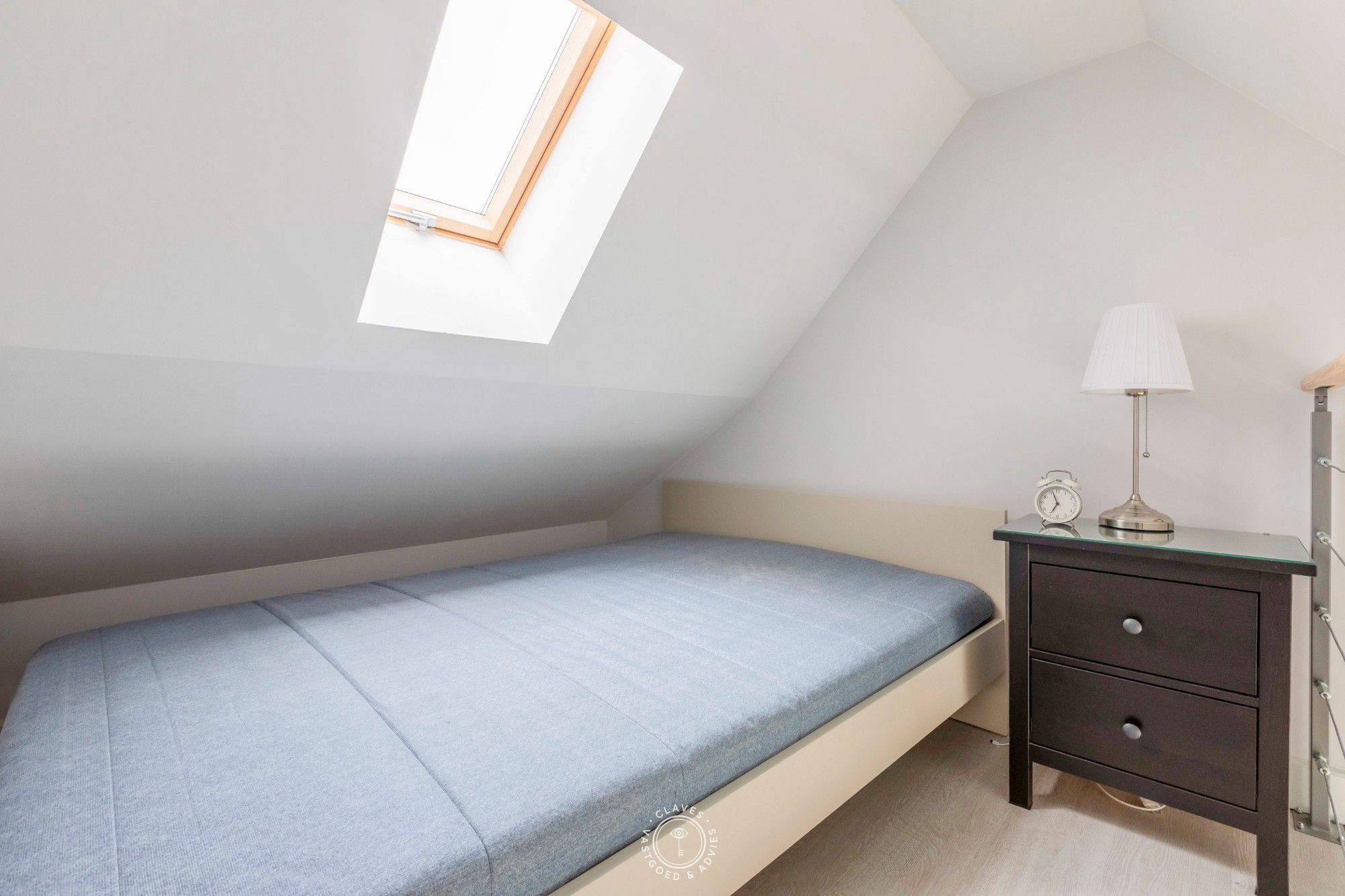 Unieke, ruime gezinswoning met 5 slaapkamers en 3 badkamers op topligging foto 28